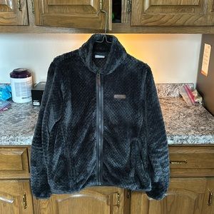 Columbia fuzzy women’s jackets medium